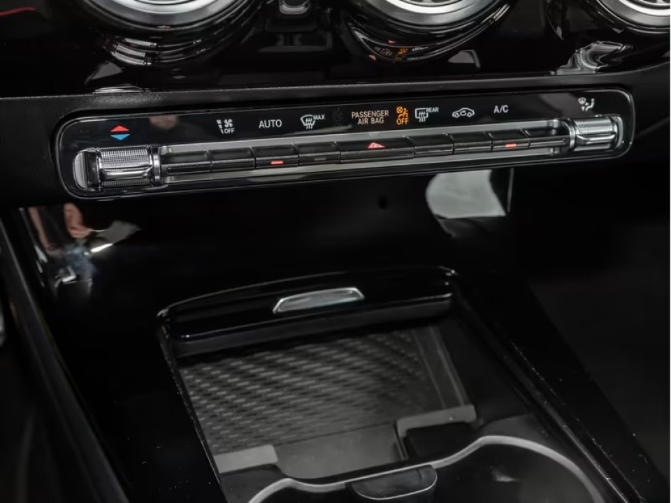 Mercedes-Benz CLA 200 Coupé AMG - foto 16