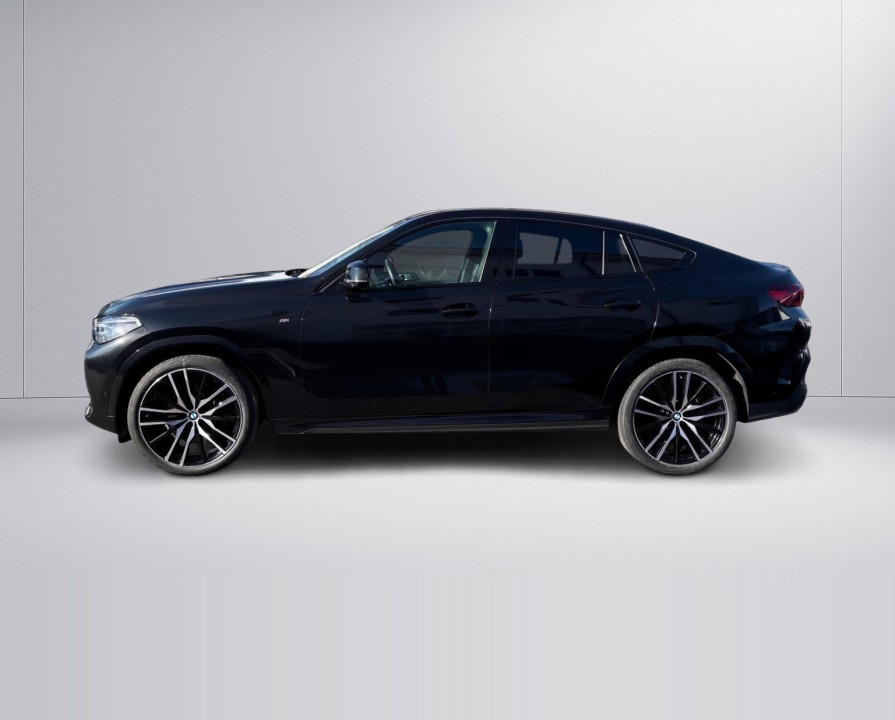 BMW X6 xDrive40d M-Sport (2)
