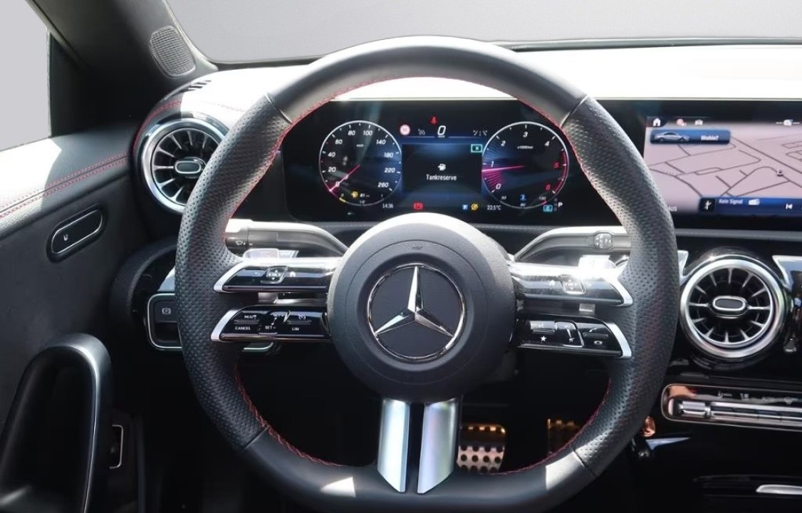 Mercedes-Benz CLA 200d AMG - foto 11