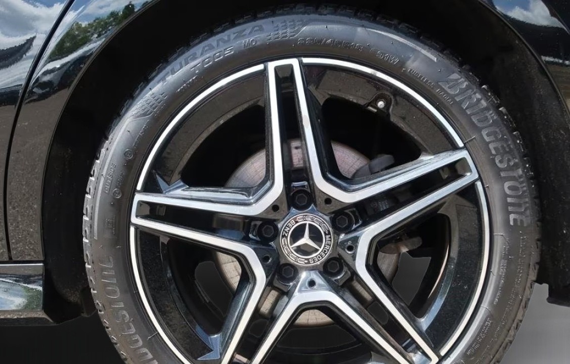 Mercedes-Benz CLA 200d AMG - foto 12
