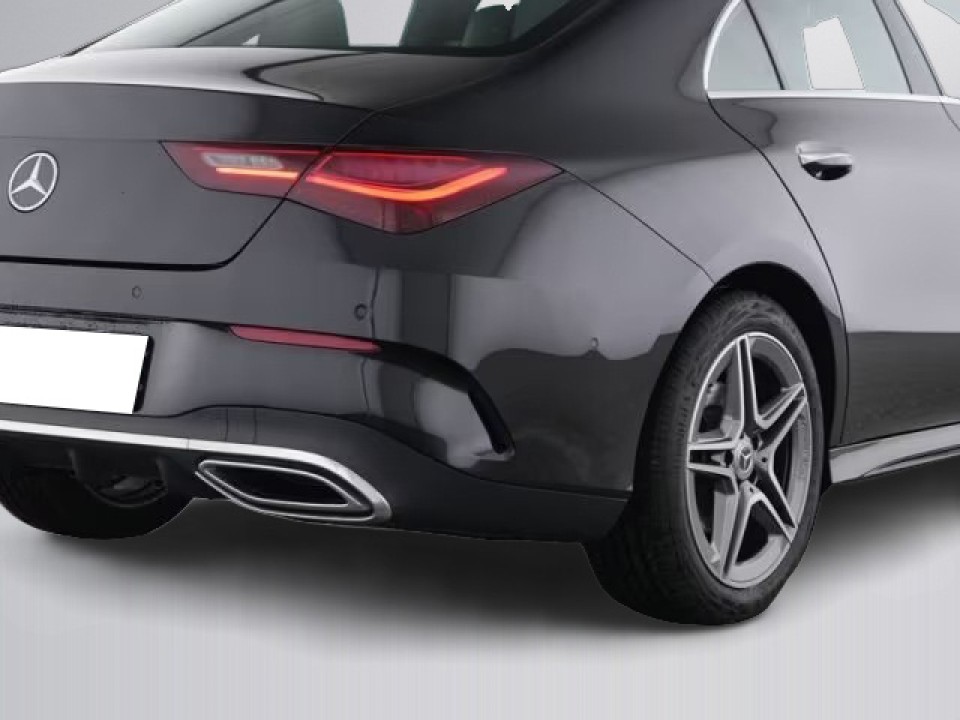 Mercedes-Benz CLA 200d AMG - foto 9
