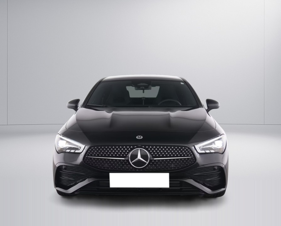 Mercedes-Benz CLA 200d AMG (4)
