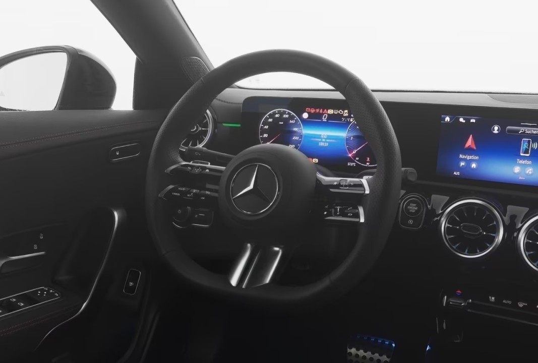 Mercedes-Benz CLA 200d AMG - foto 11