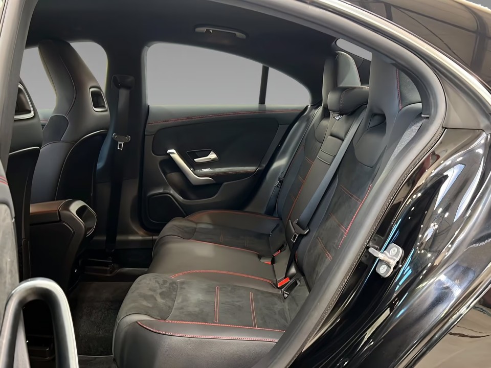 Mercedes-Benz CLA 250e AMG - foto 7