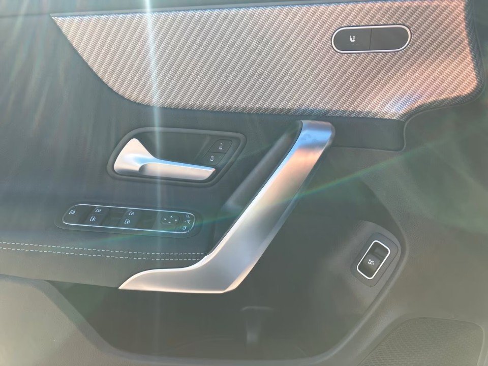 Mercedes-Benz CLA 200 Coupé - foto 14