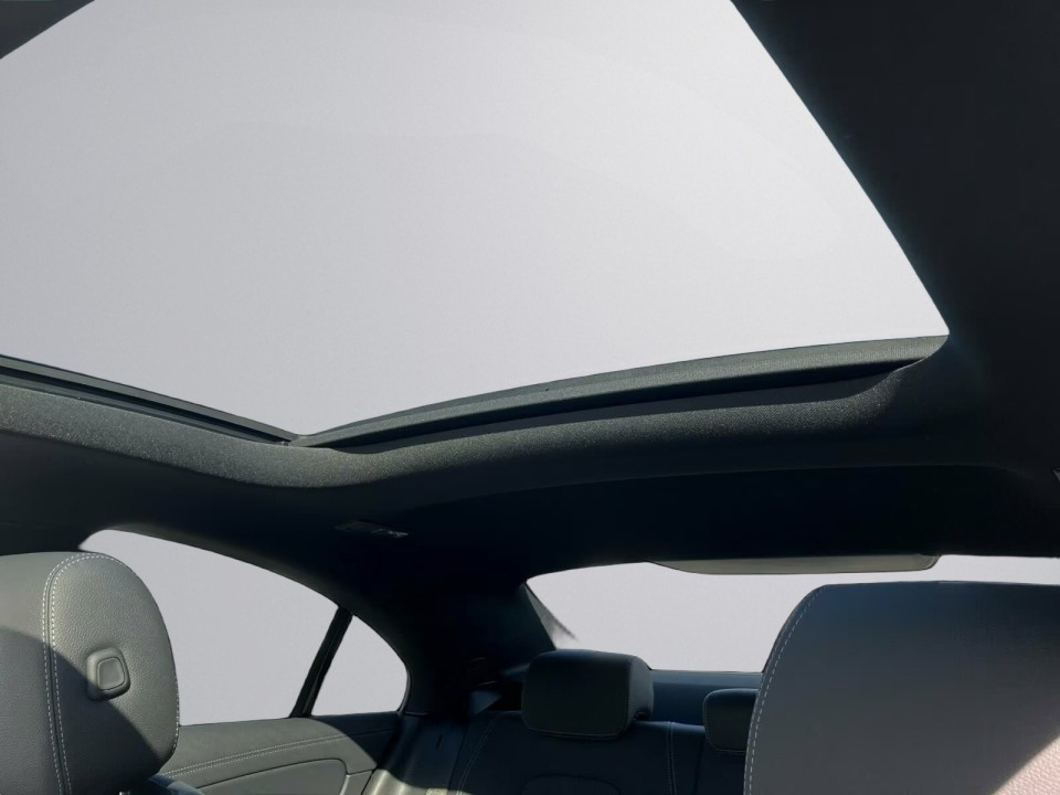 Mercedes-Benz CLA 200 Coupé - foto 13