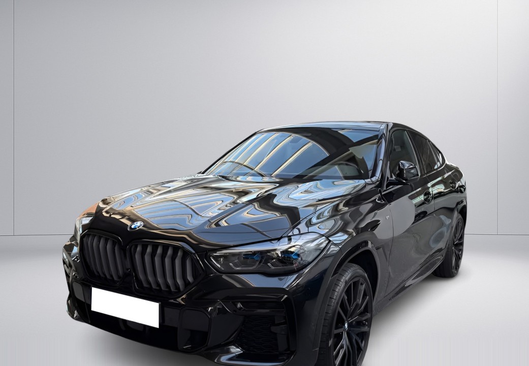 BMW X6 M50i (4)