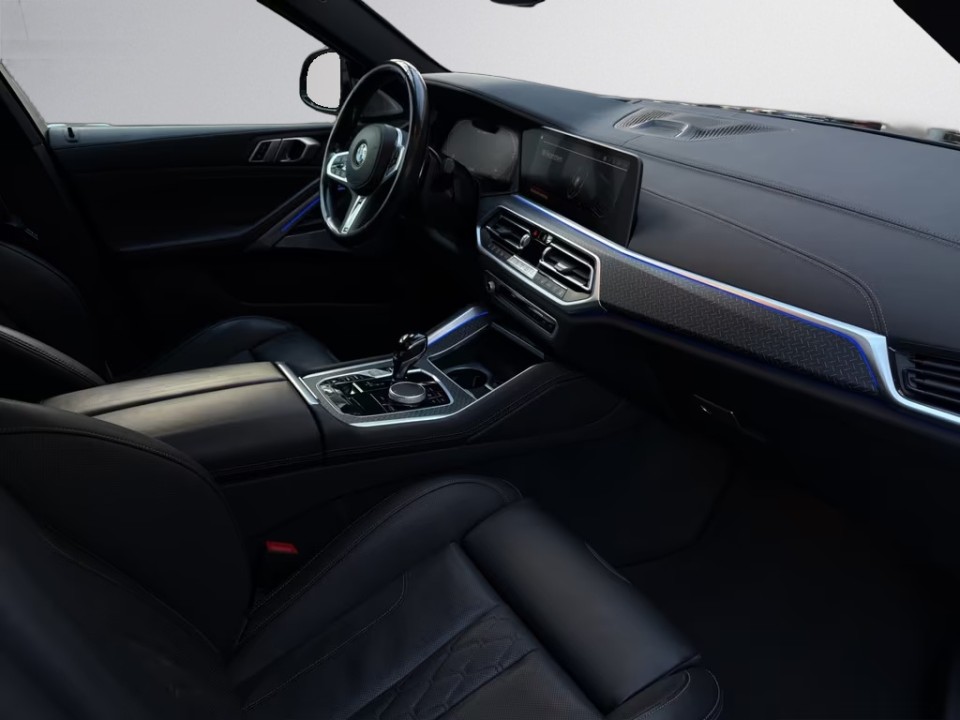 BMW X6 M50i - foto 8