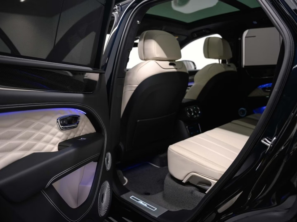 Bentley Bentayga - foto 17