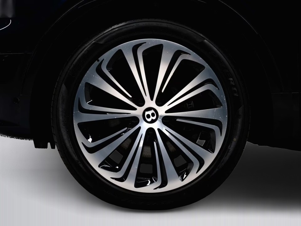 Bentley Bentayga - foto 23