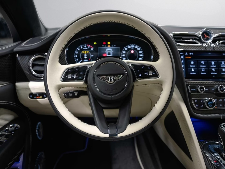 Bentley Bentayga (4)