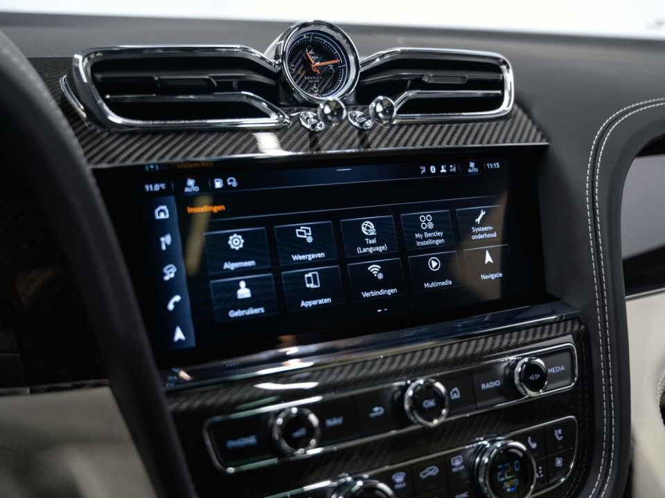 Bentley Bentayga - foto 11