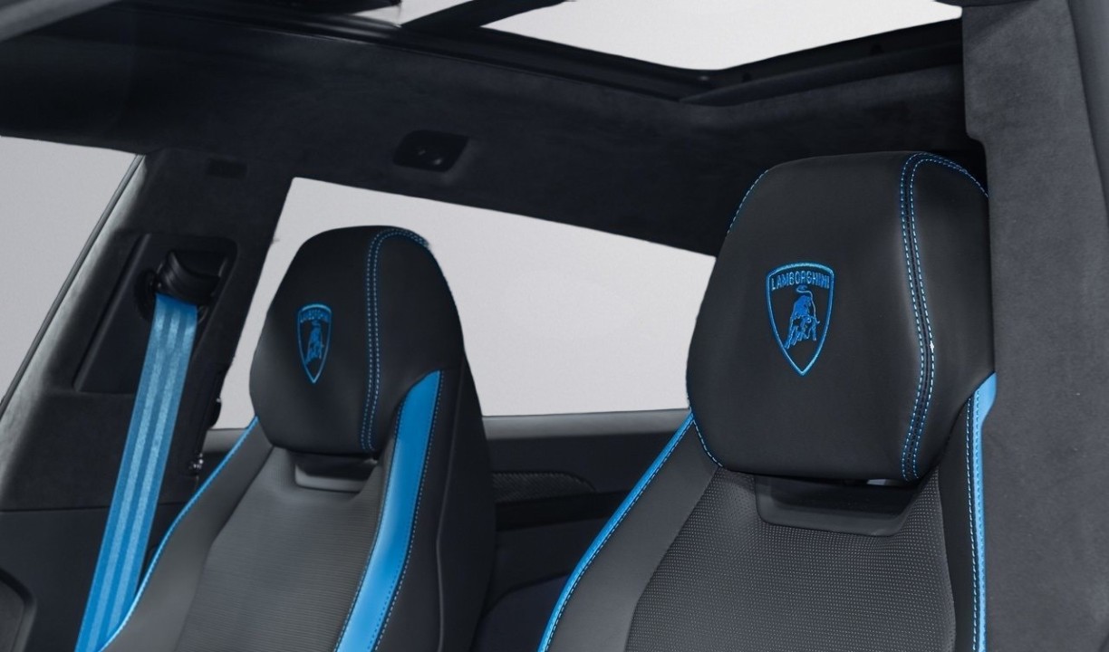 Lamborghini URUS - foto 15