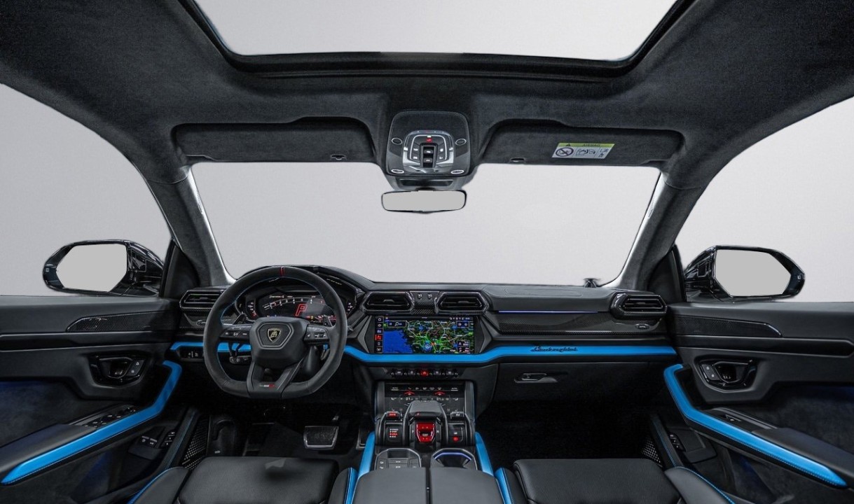 Lamborghini URUS - foto 13