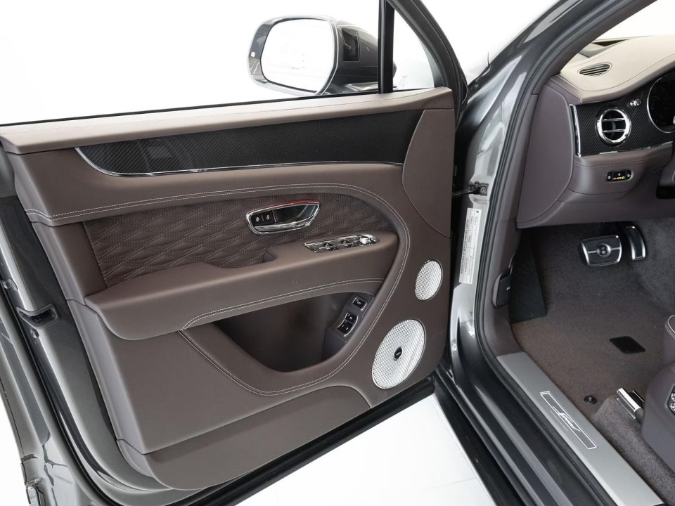 Bentley Bentayga Speed - foto 21