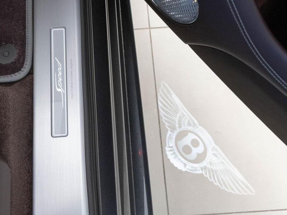 Bentley Bentayga Speed - foto 24