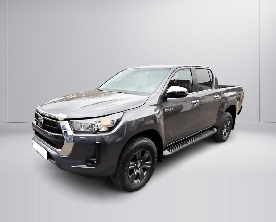 Toyota Hilux 2.4D (3)