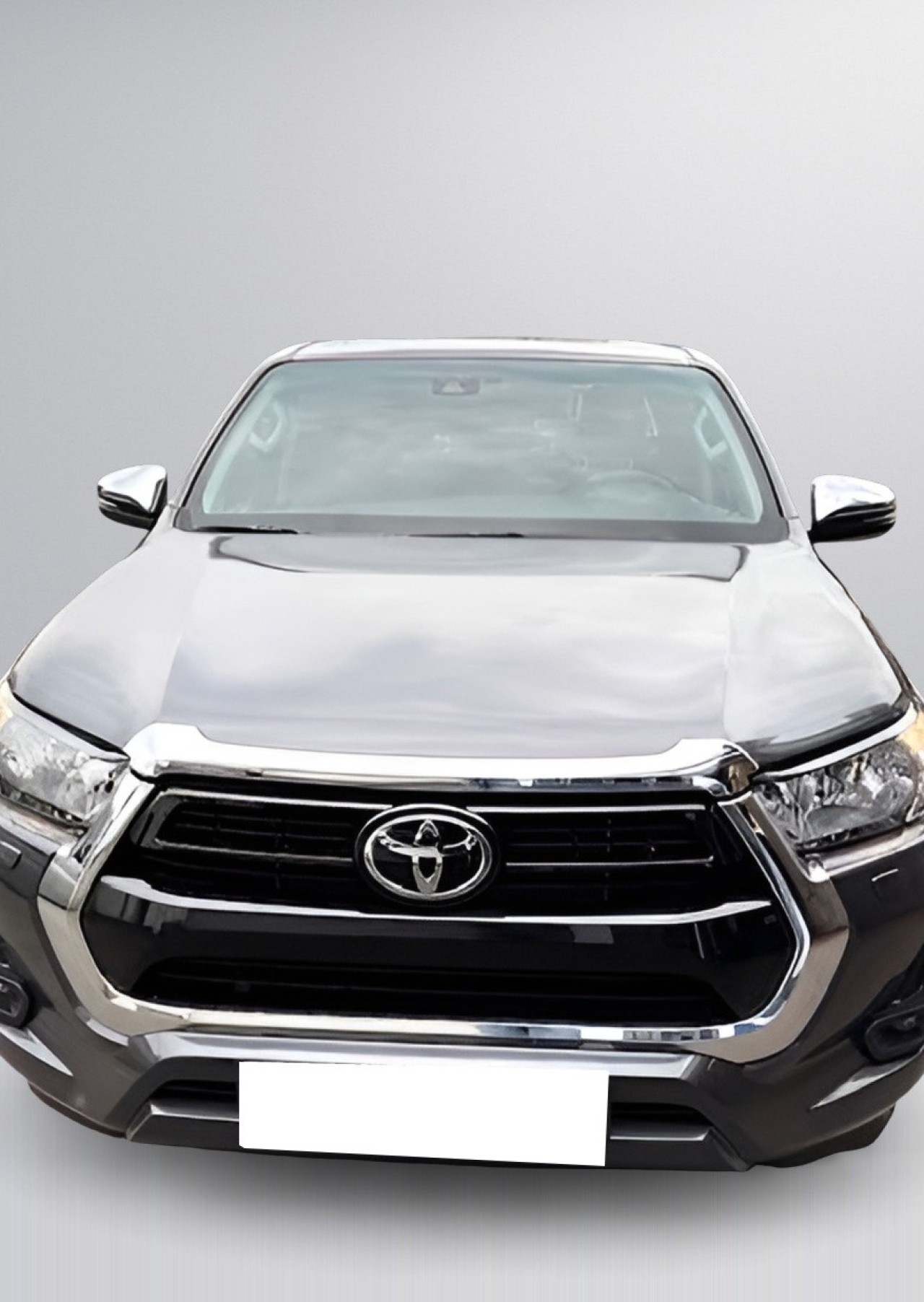 Toyota Hilux 2.4D (2)
