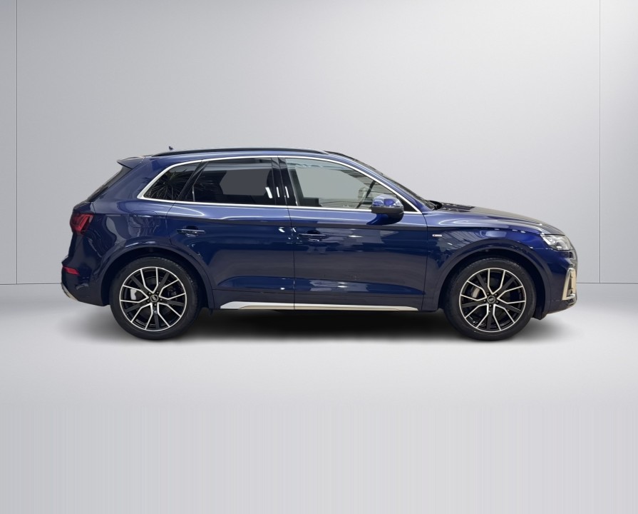 Audi Q5 50 TFSIe quattro S tronic (2)