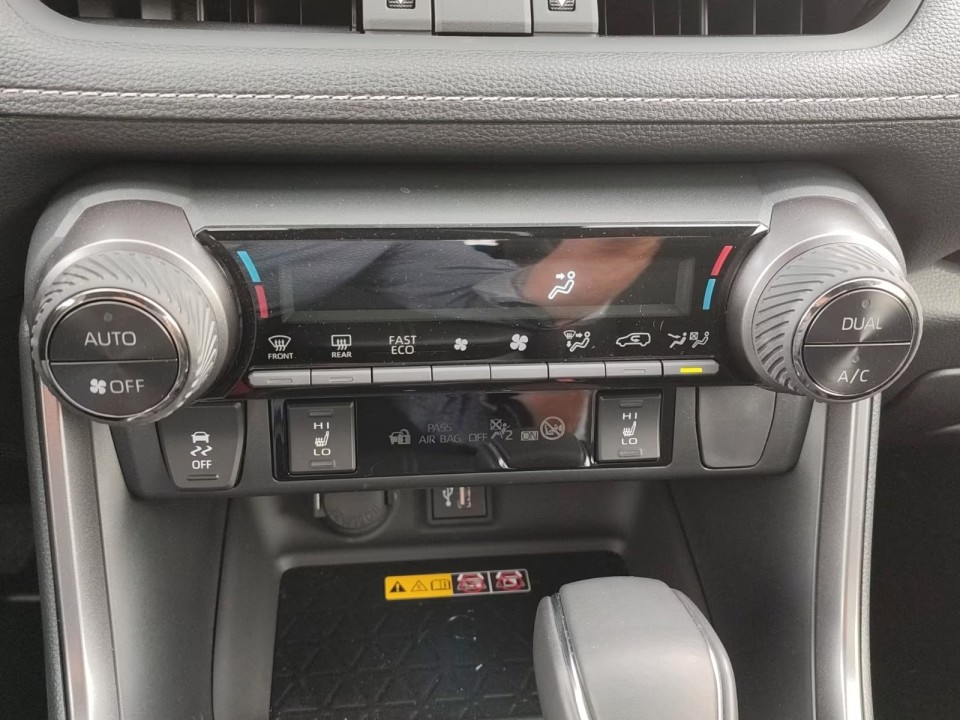 Toyota RAV4 HEV AWD - foto 15