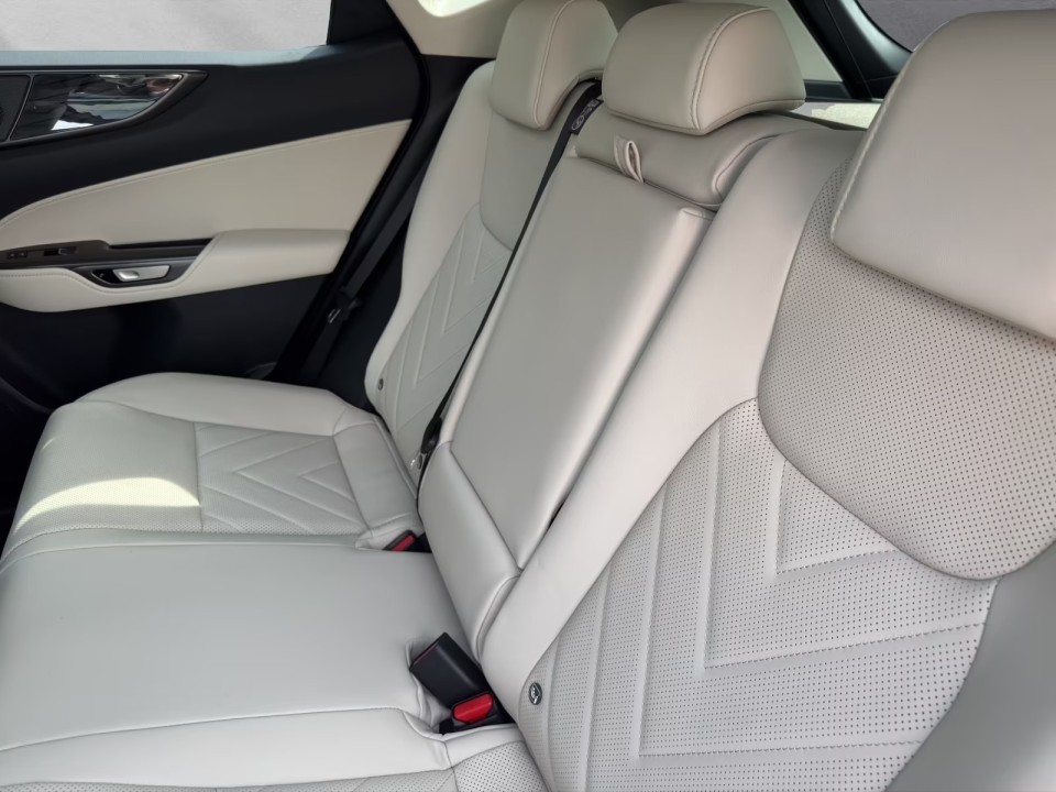 Lexus Seria NX 350h FWD - foto 16