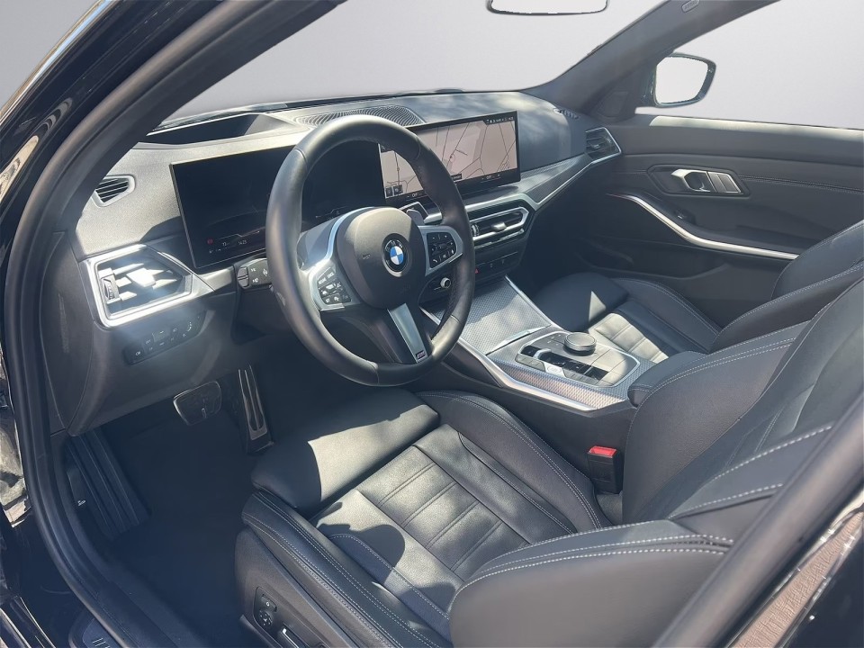 BMW Seria 3 330d xDrive M-Sport - foto 9