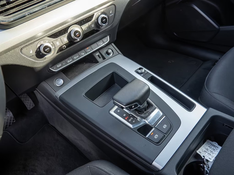 Audi Q5 40TDI quattro S tronic - foto 8