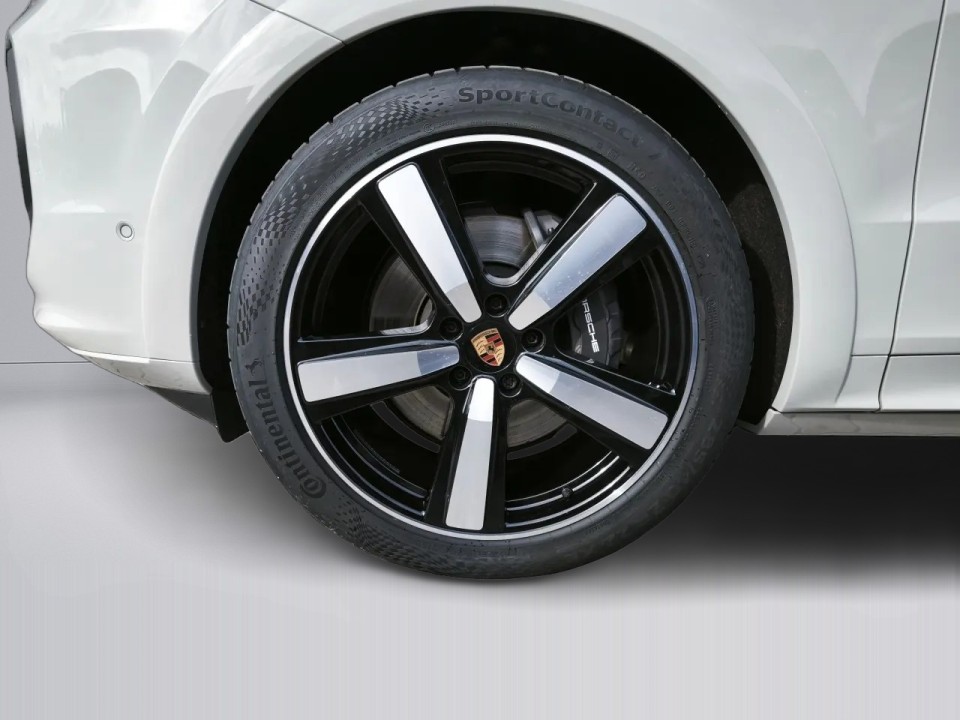 Porsche Cayenne Coupe E-Hybrid Black Edition - foto 31