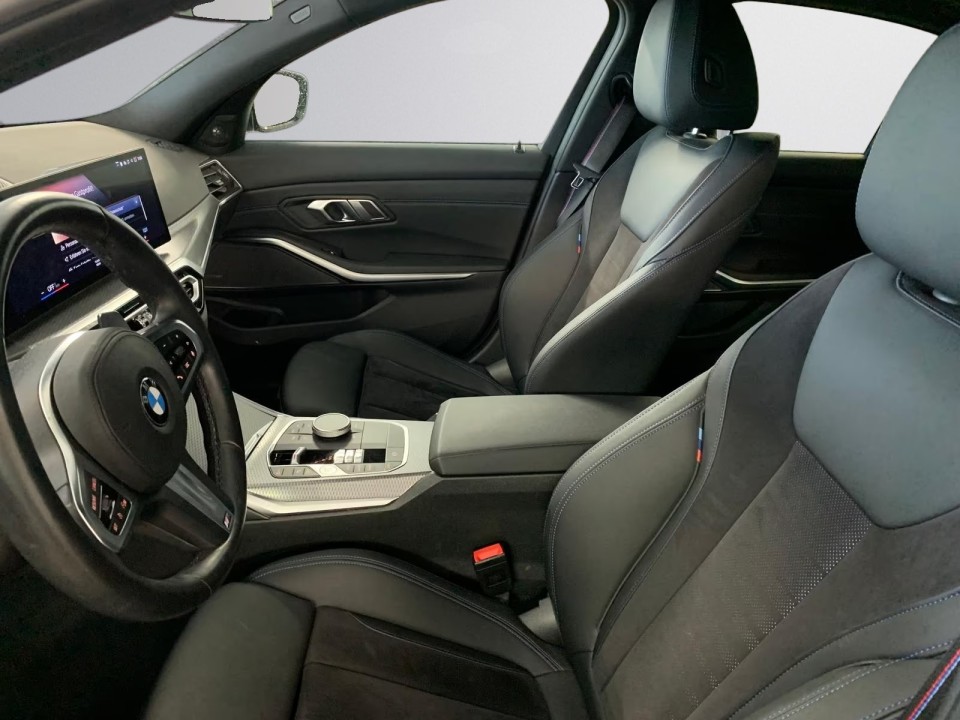 BMW Seria 3 330i M-Sport (5)