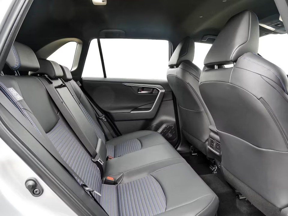 Toyota RAV4 HEV Style - foto 8