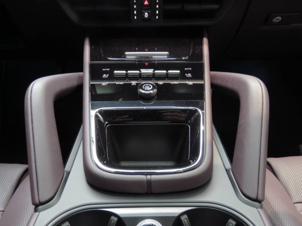 Porsche Cayenne Coupe E-Hybrid - foto 17