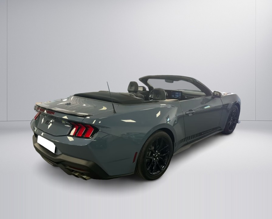Ford Mustang GT (2)