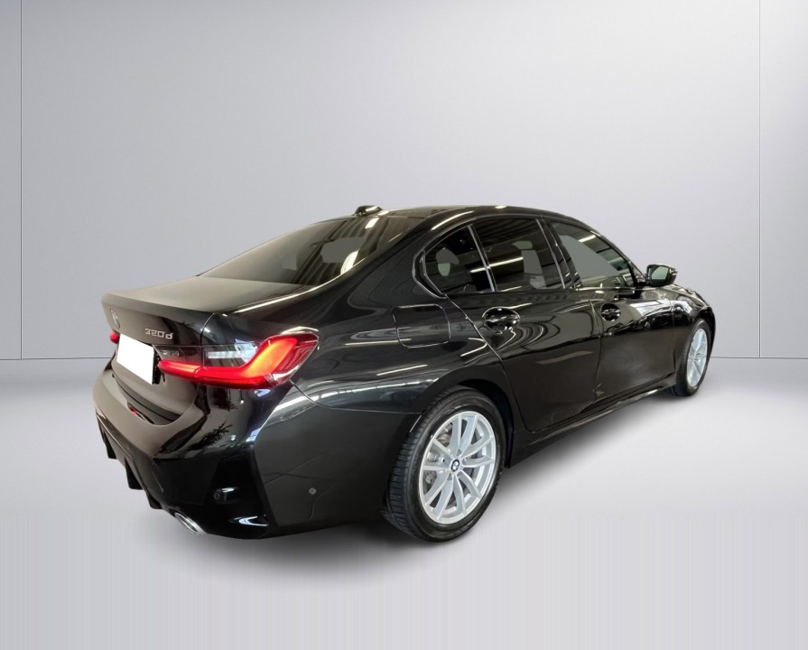 BMW Seria 3 320d (4)