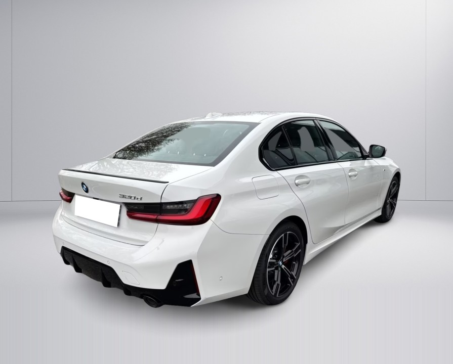 BMW Seria 3 320d M-Sport (3)