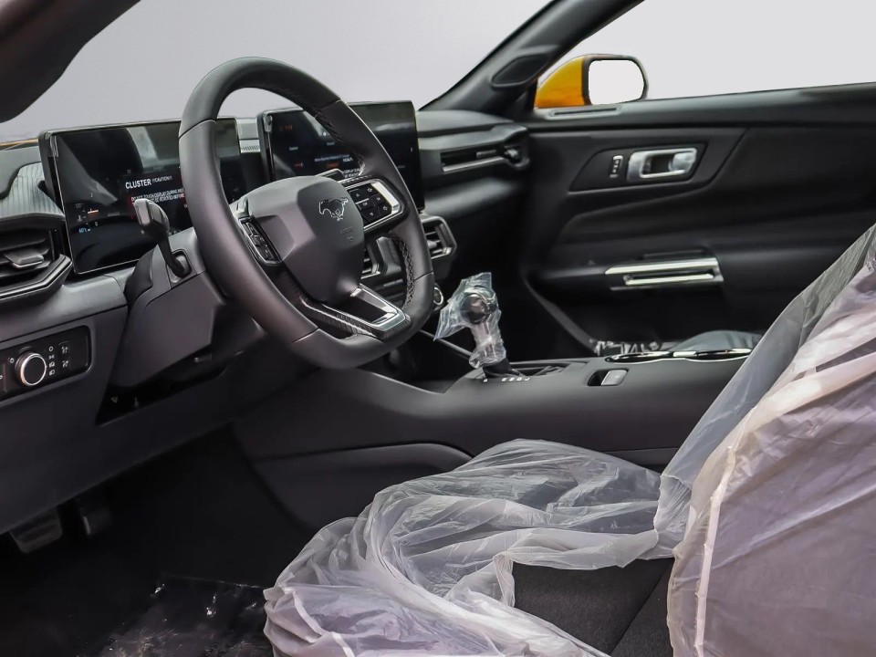 Ford Mustang Fastback EcoBoost 2.3L - foto 7