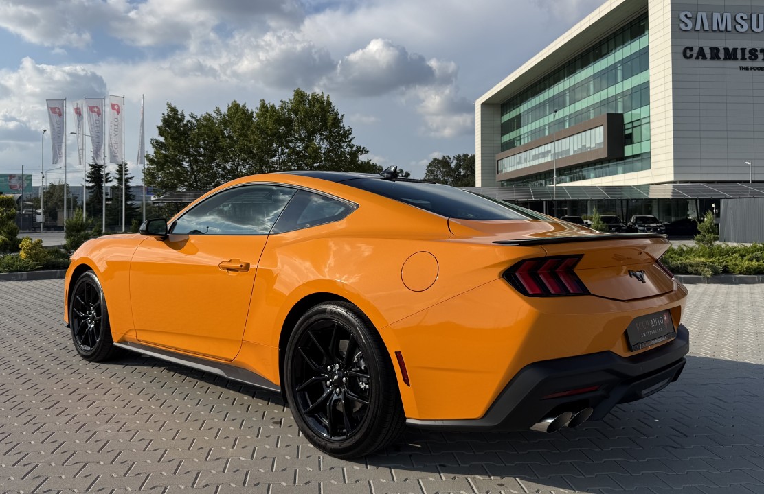Ford Mustang EcoBoost Coupé (5)
