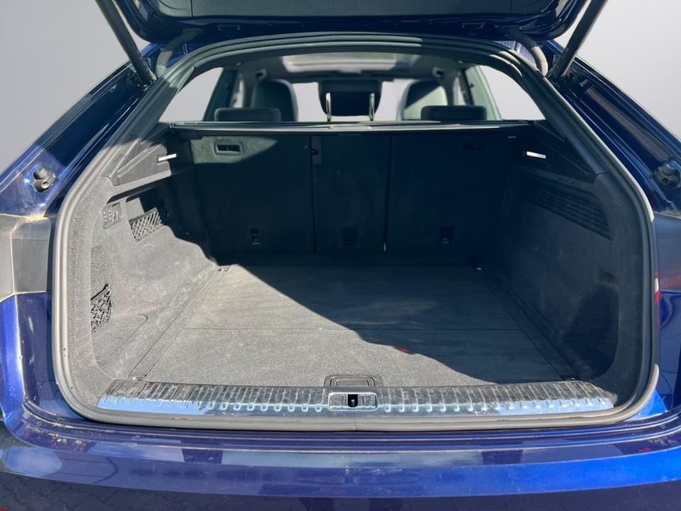 Audi Q8 50TDI quattro tiptronic - foto 30