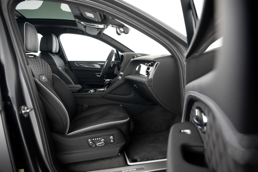 Bentley Bentayga S Black Edition - foto 9