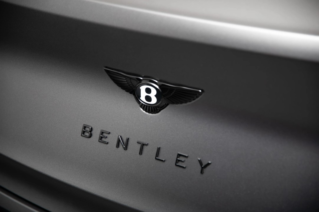 Bentley Bentayga S Black Edition - foto 33