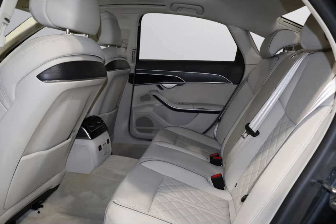 Audi A8 50 TDI quattro tiptronic - foto 12