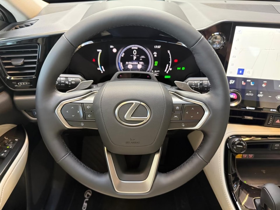 Lexus Seria NX 450h+ AWD Executive - foto 12
