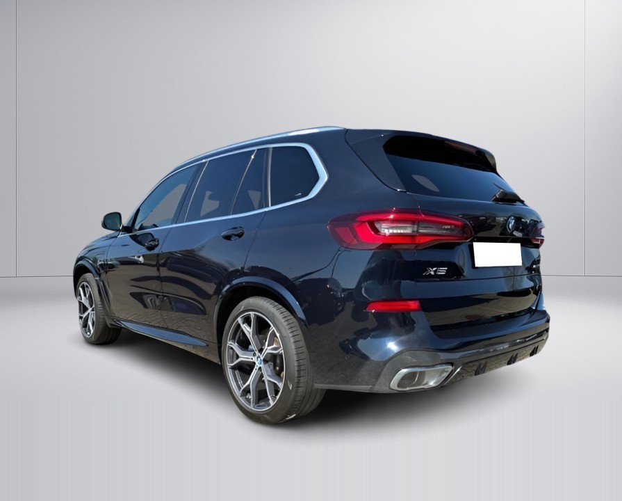 BMW X5 xDrive45e M-Sport (4)