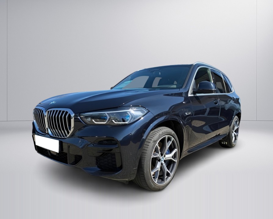 BMW X5 xDrive45e M-Sport (2)