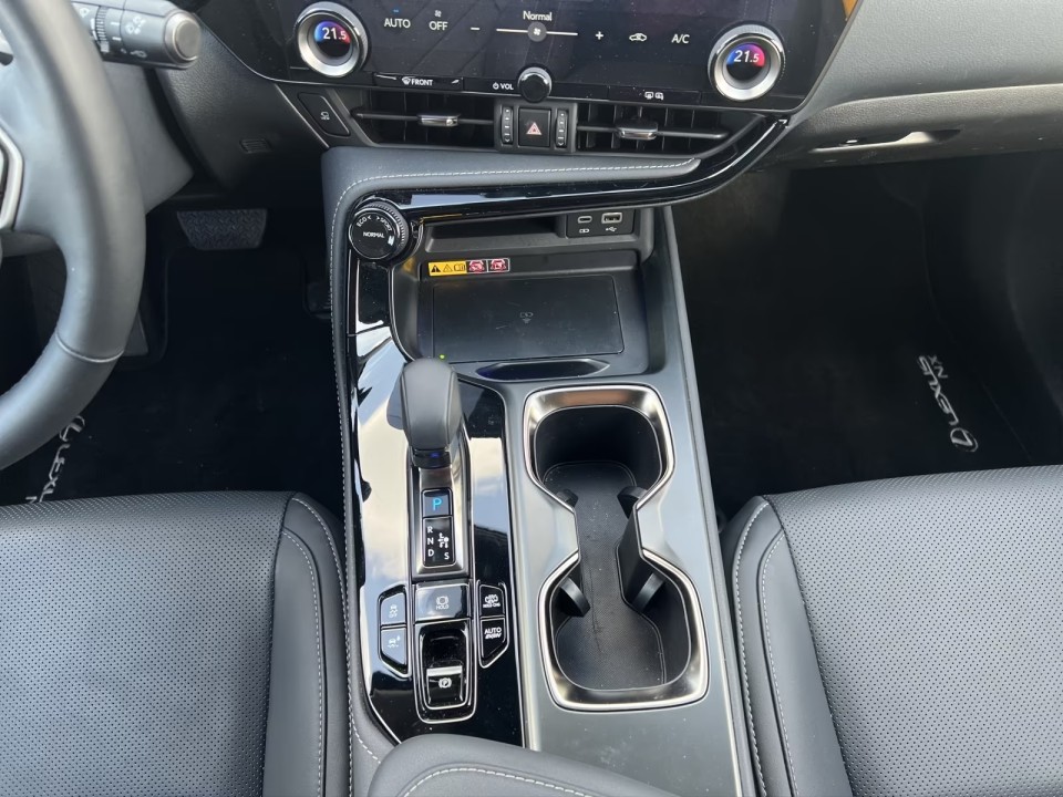 Lexus Seria NX 450h+ AWD Executive - foto 14
