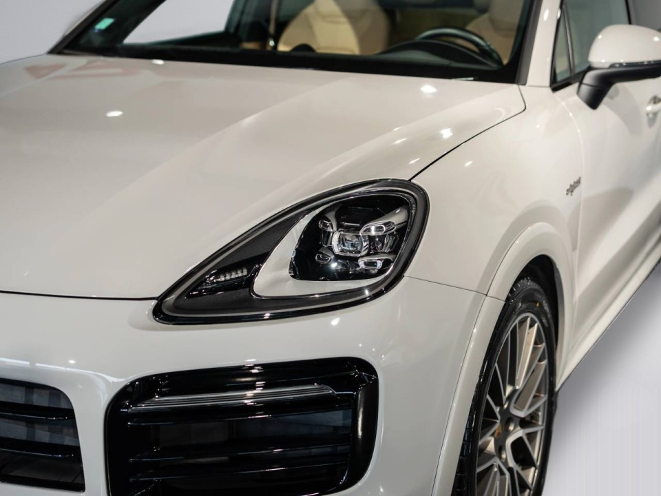 Porsche Cayenne Coupe E-Hybrid Platinum Edition - foto 32