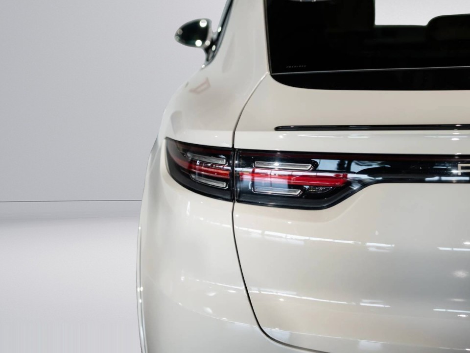 Porsche Cayenne Coupe E-Hybrid Platinum Edition - foto 30