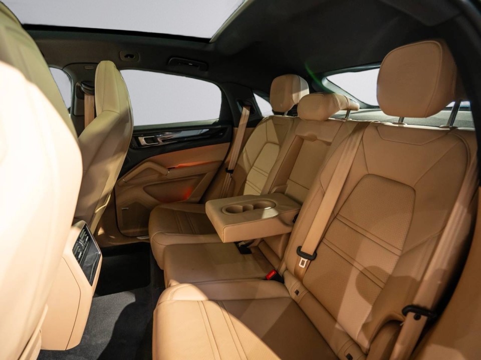 Porsche Cayenne Coupe E-Hybrid Platinum Edition - foto 9