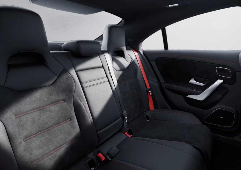 Mercedes-Benz CLA AMG 45 S 4MATIC - foto 9