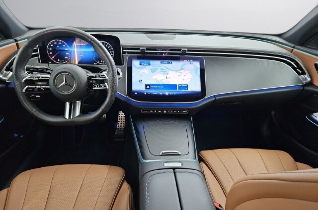 Mercedes-Benz E 300e AMG Line - foto 11