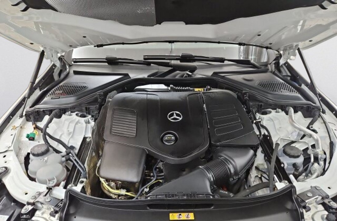Mercedes-Benz E 300e AMG Line - foto 21